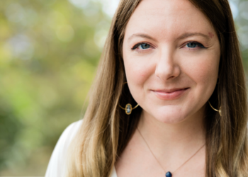 Anna (34): “Rokers en drinkers moeten meer zorgpremie betalen, ze kiezen er zelf voor om ongezond te leven”