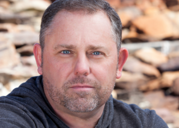 Freek (42): “Ik werk me kapot, maar mijn buurman in de bijstand leeft net zo goed als ik”