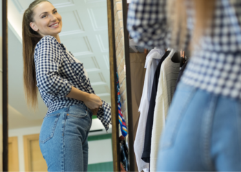 Julia (30): “Als je geen merkkleding draagt, laat je zien dat je geen ambitie hebt”