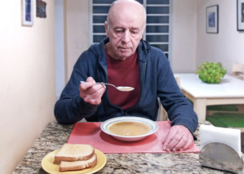 Kees (69): “Ik werk mijn hele leven en nu kan ik mijn rekeningen amper betalen, ik had mijn pensioen wel anders voor me gezien”