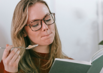 Maaike (33): “Mijn ouders mogen mijn kinderen niet meer zien, ze ondermijnen mijn opvoeding”