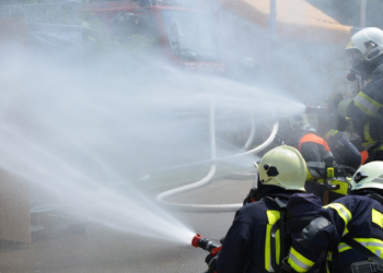 Meerdere accu’s in brand bij Teslafabriek in Tilburg