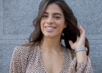 Nienke (24): “Ik krijg gelukkig 2000 euro per maand van mijn ouders, anders werd rondkomen wel moeilijk”