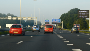 Nieuwe Regels Voor Het 'normale' B-rijbewijs: Dit Gaat Er Volgend Jaar ...