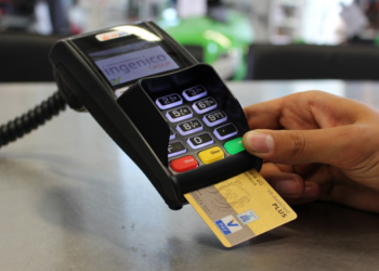 Rabobank waarschuwt winkeliers: “Voorkom contante betalingen”