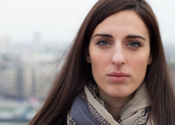 Rosa (31): “Mijn vriend wil niet bij mij intrekken, omdat hij niet wil meebetalen aan mijn hypotheek”