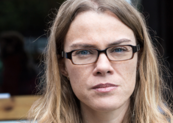 Sandra (37): “Mijn kinderen mogen niet buitenspelen, ik vertrouw het niet meer op straat”