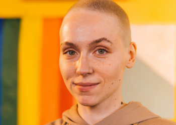 Joy (28): “Waarom hebben winkels nog steeds geen genderneutrale paskamers?”