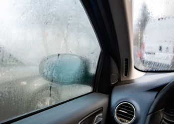 Nooit meer een beslagen voorruit! Dit simpele trucje werkt écht