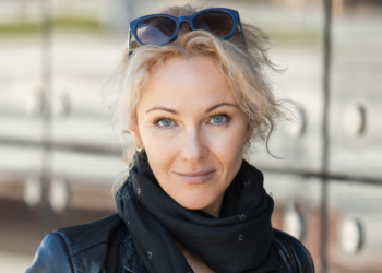 Yvonne (45): “Ik zag een vrouw die duidelijk ouder was dan ik en ze droeg een kort rokje, ligt het aan mij, of kan dat echt niet meer?”