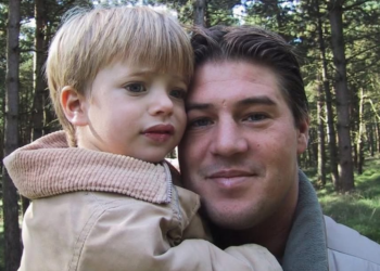 Zoon Martijn Krabbé deelt zijn gevoelens in een emotioneel bericht