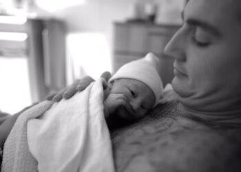 Mart Hoogkamer en Jennifer ouders geworden van dochtertje: dit is haar naam