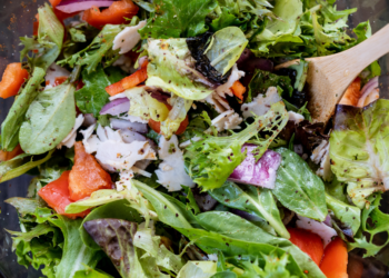 De schokkende waarheid over kant-en-klare salades – Dit moet je weten!