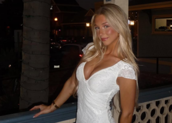 FOTO’S: Samantha deelt pikante foto’s in een niets verhullende panterbikini