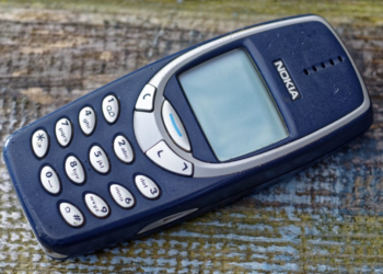 Heb jij hem nog? De onverwoestbare Nokia 3310. Dit kost hij nu!
