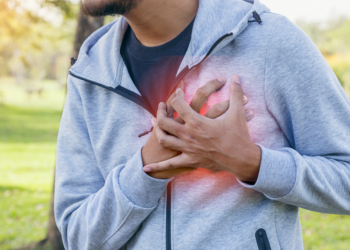 Let op: Een maand voor een hartaanval waarschuwt je lichaam je met deze 7 signalen