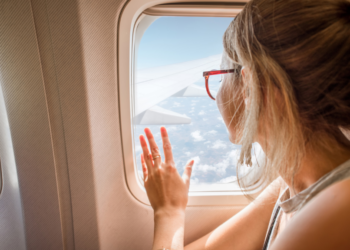 Deze luchtvaartmaatschappij geeft vrouwen de keuze of ze naast een man willen zitten: “We willen ze een onvergetelijke reiservaring bieden”