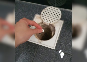 Zo makkelijk: Dit is dé truc om je verstopte afvoer in 1 minuut te ontstoppen!