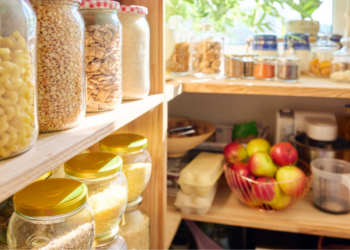 EU slaat alarm: Iedereen zou nu een noodvoorraad moeten aanleggen voor minstens 3 dagen!