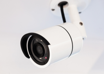 Geen ID meer nodig? Deze camera schat vanaf nu je leeftijd in bij het kopen van tabak!