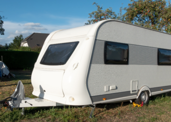 Hoe lang mag je caravan op eigen oprit staan? Dit zijn de regels die maar weinig mensen kennen!