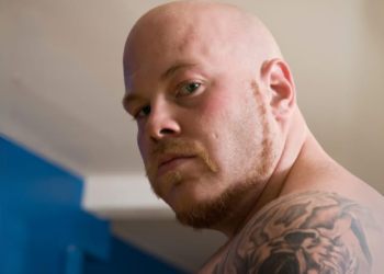 Kevin (34) date alleen vrouwen die geen bedpartners hebben gehad: “Ik accepteer geen tweedehands vrouw”