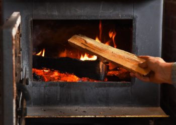 Mag je in de toekomst geen houtkachel meer gebruiken? Dit zijn de plannen