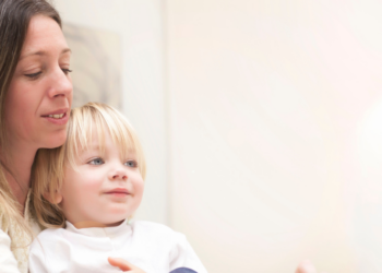 Vegan moeder Lies (42): “Ik leer mijn kinderen dat koemelk voor kalfjes is, niet voor mensen”