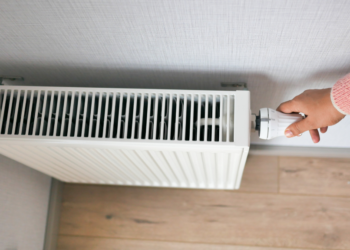 Verborgen kosten op je energierekening: Zó betaal je ongemerkt honderden euro’s te veel