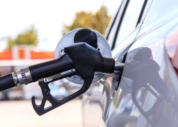 WAARSCHUWING! Deze tankfout zorgt ervoor dat je meer brandstof verbruikt dan nodig!