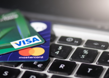 EU-topvrouw wil af van Visa en Mastercard: pleidooi voor Europees betaalplatform