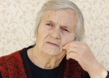 Na 60 jaar moet Greetje (88) verplicht haar huis uit: “Ik ben er kapot van”