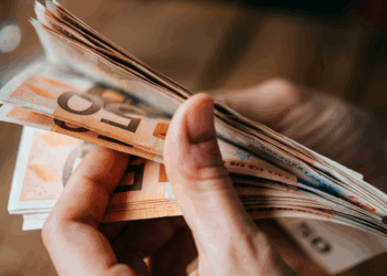 Vakbondspecialist legt uit: “Deze beroepen worden onderbetaald en horen meer te verdienen”