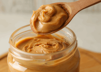 Voedingsdeskundige: “Als je weet wat er écht in pindakaas zit, zul je het nooit meer kopen”