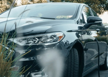 Wordt elektrisch rijden straks verplicht in de stad? Deze plannen liggen op tafel