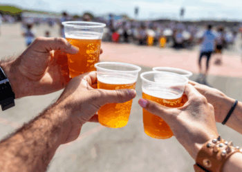 Bevrijdingsfestival 2025: Dit betaal je voor een biertje dit jaar