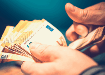 Hoe snel is vakantiegeld op? Nederlanders geven het sneller uit dan je denkt