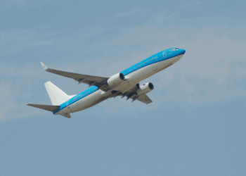 Nederlanders kiezen weer massaal voor het vliegtuig ondanks klimaatdiscussie