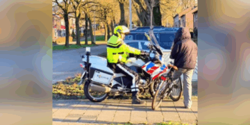 Ophef na politievideo: “Wat bezielt hem om zó te doen tegen haar?”