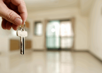 Vlaamse huurmarkt overspoeld door Nederlanders: “Bij elk pand hangt Holland aan de lijn!”