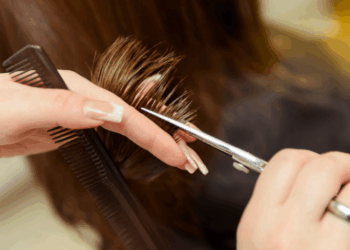 Wat kost een knipbeurt bij de kapper in 2025? Dit zijn de gemiddelde prijzen per stad