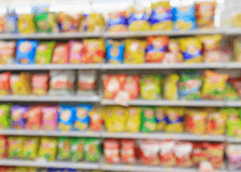 Armoede dwingt gezinnen tot ongezond eten: “80% van wat er in de supermarkt ligt is ongezond”