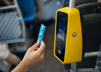 Reizen met de bus, tram en metro wordt volgend jaar opnieuw duurder: dit zijn de nieuwe prijzen