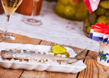 Dit is waarom je na je 50ste beter geen haring meer kunt eten