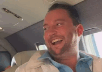 Dit is wat het écht kost om Tino Martin een uurtje te boeken op je feestje