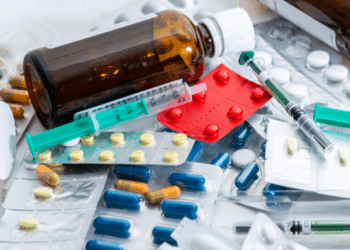 Kabinet krijgt advies: “Snijd in de AOW en zorg om miljarden te besparen”