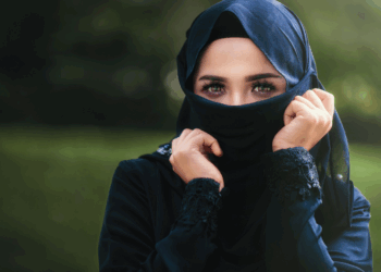 Oostenrijk pakt boerka’s aan: nieuwe wet zorgt voor felle discussie