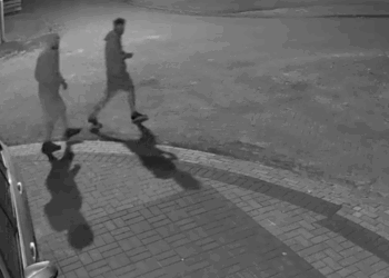 ZIEN: Beelden van poging tot inbraak in Ter Apel zorgen voor grote onrust