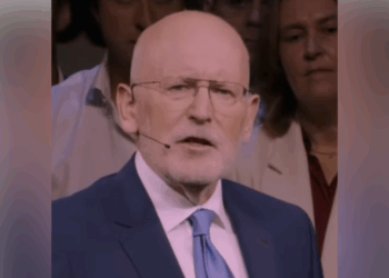 Flinke ophef: Iedereen zegt hetzelfde over deze toespraak van Frans Timmermans