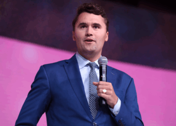 UPDATE: Dit is alles wat we nu weten over de moord op Charlie Kirk